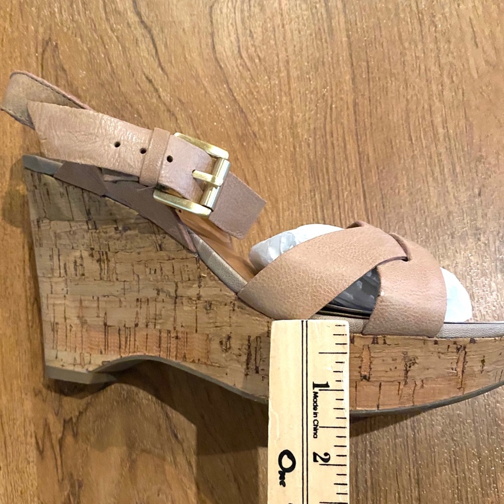Franco Sarto wedge sandal - Picture 7 of 8